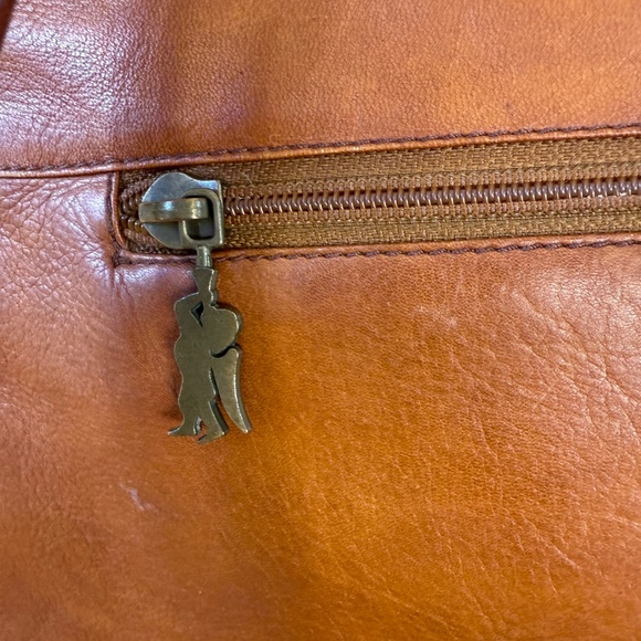 Beautiful Vintage 90s Rich cognac leather shoulder bag - Picture 10 of 11